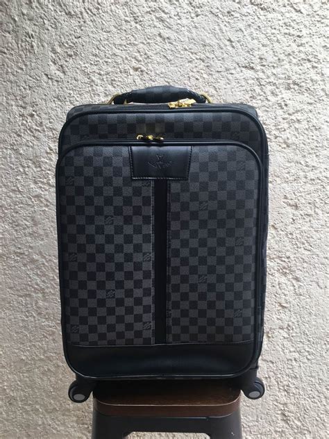 cuánto cuesta una maleta louis vuitton